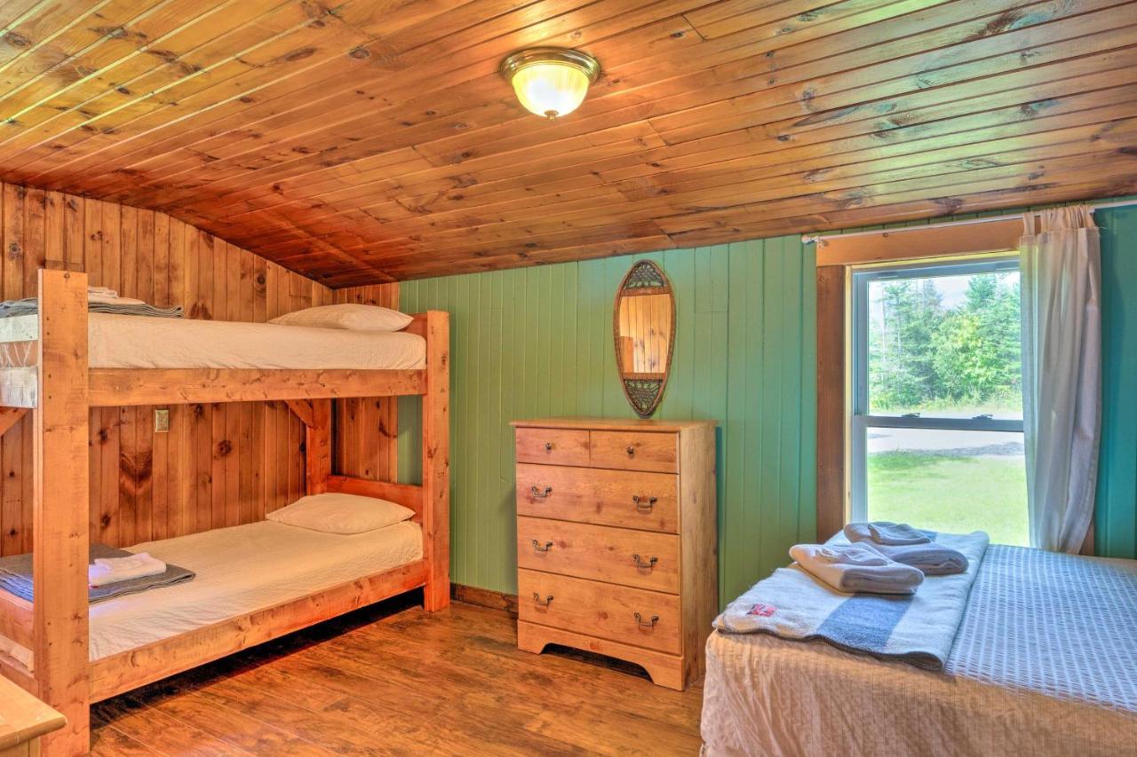 Rustic Cabin Retreat On Rangeley Lake! 外观 照片
