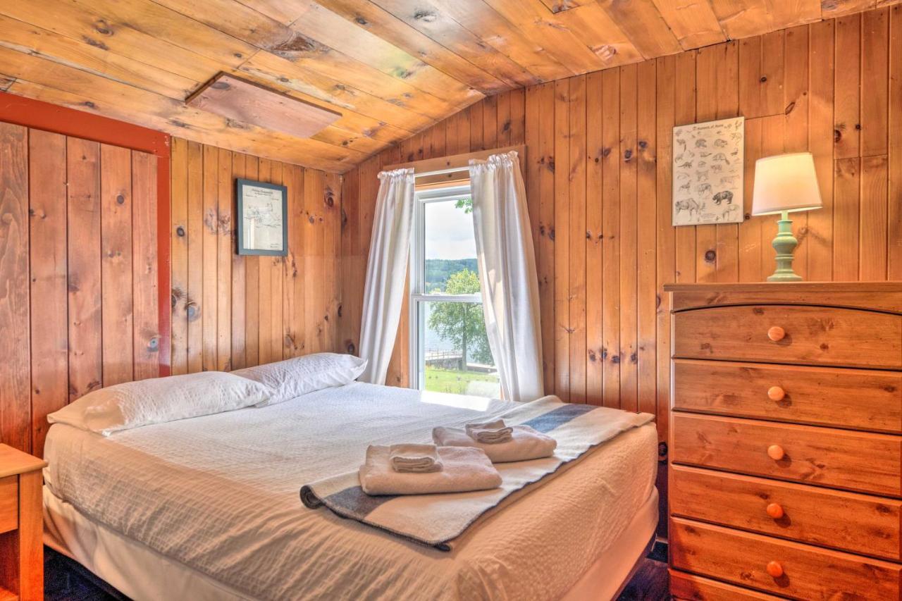 Rustic Cabin Retreat On Rangeley Lake! 外观 照片