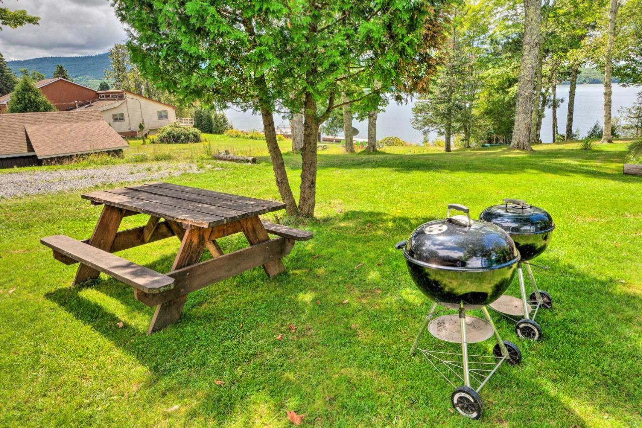 Rustic Cabin Retreat On Rangeley Lake! 外观 照片