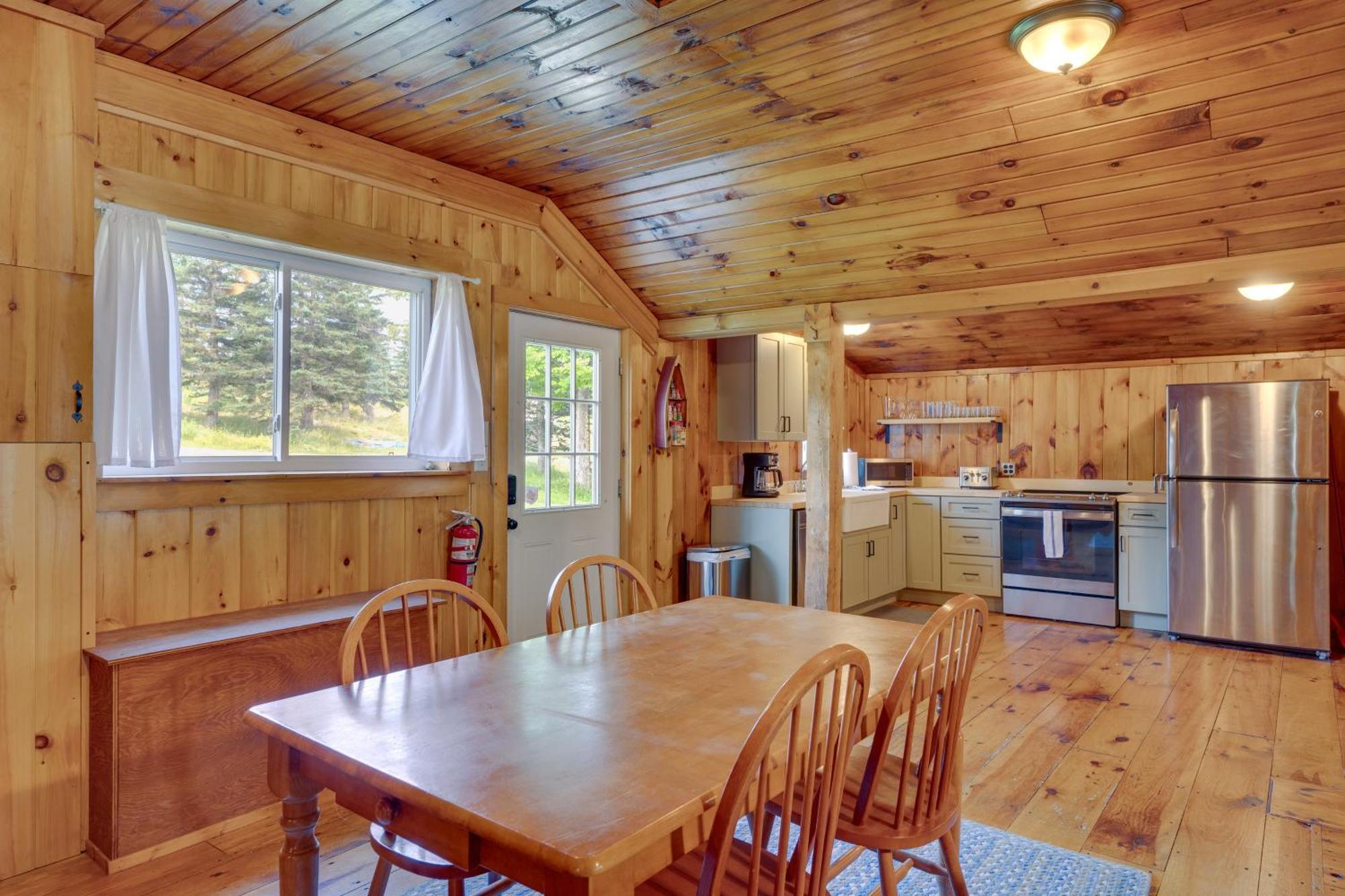 Rustic Cabin Retreat On Rangeley Lake! 外观 照片